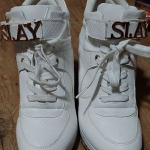 Shoedazzle SLAY white tennies